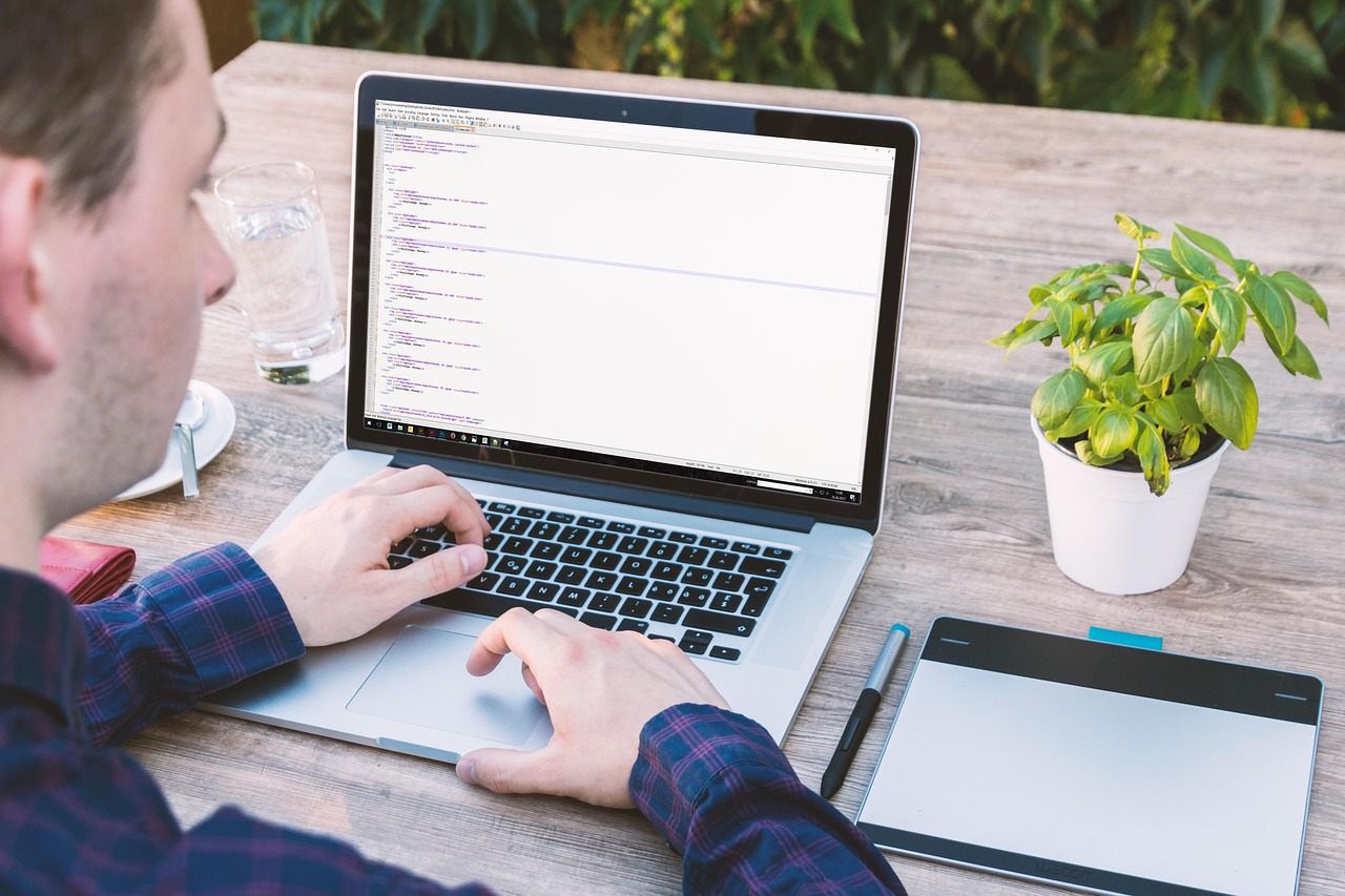 entdecken sie hochwertige grafiktabletts für professionelle und kreative anwendungen. perfekt für designer, zeichner und künstler – vergleichen sie jetzt modelle, funktionen und preise!